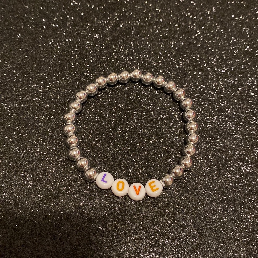 Girls faux silver bead love friendship stretch bracelet